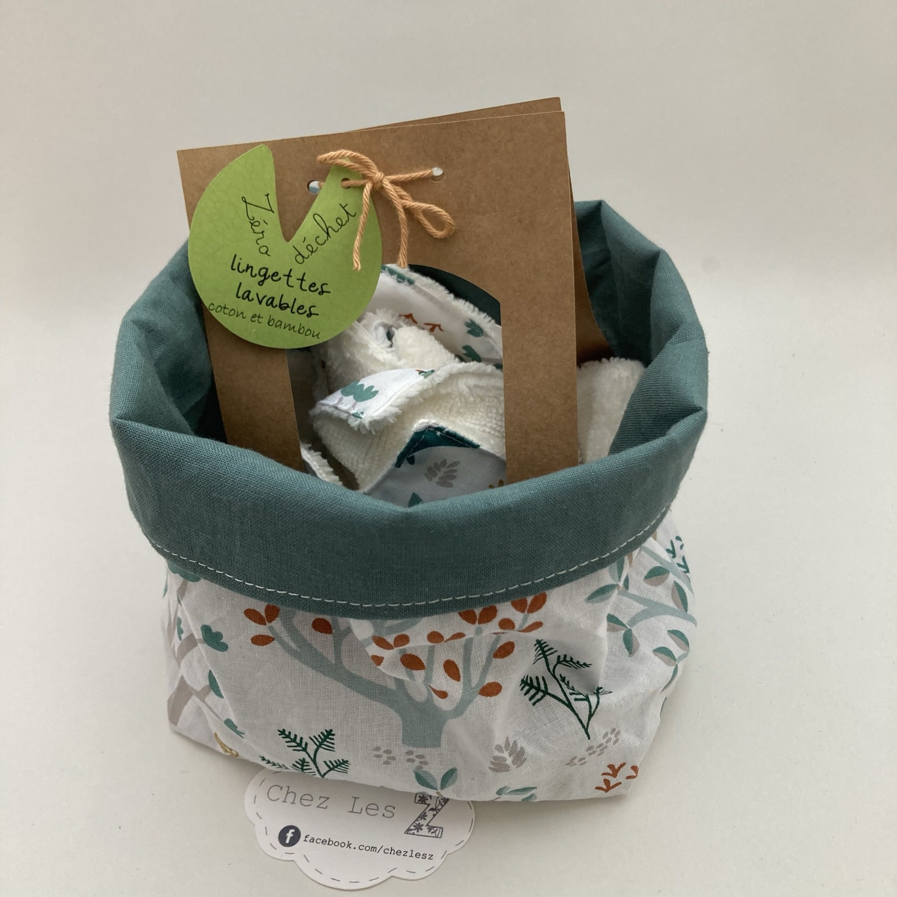panier en tissu et lingettes forêt