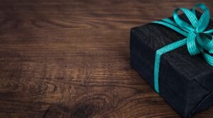 furoshiki : comment emballer un cadeau sans papier cadeau